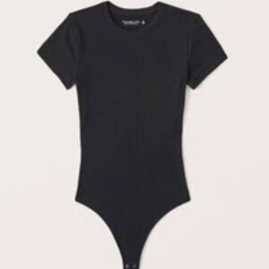 Abercrombie & Fitch Short-Sleeve Seamless Rib Bodysuit (black)